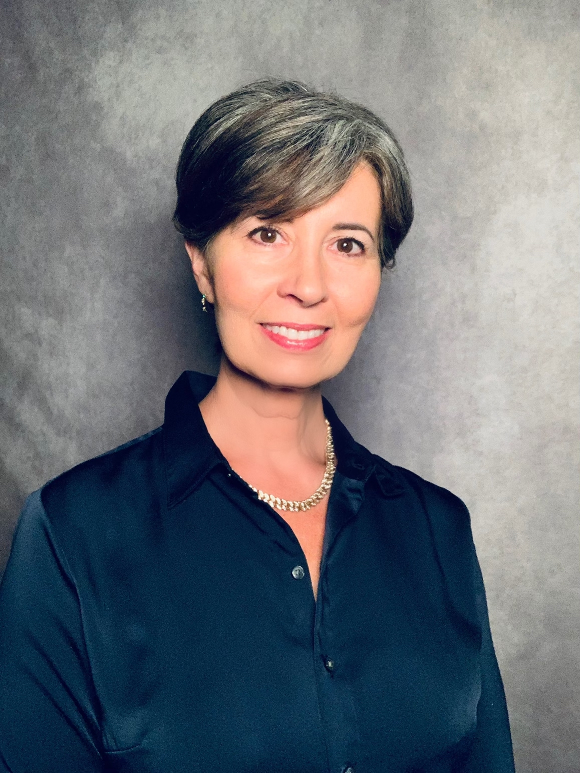 Dr. Victoria Mondelli