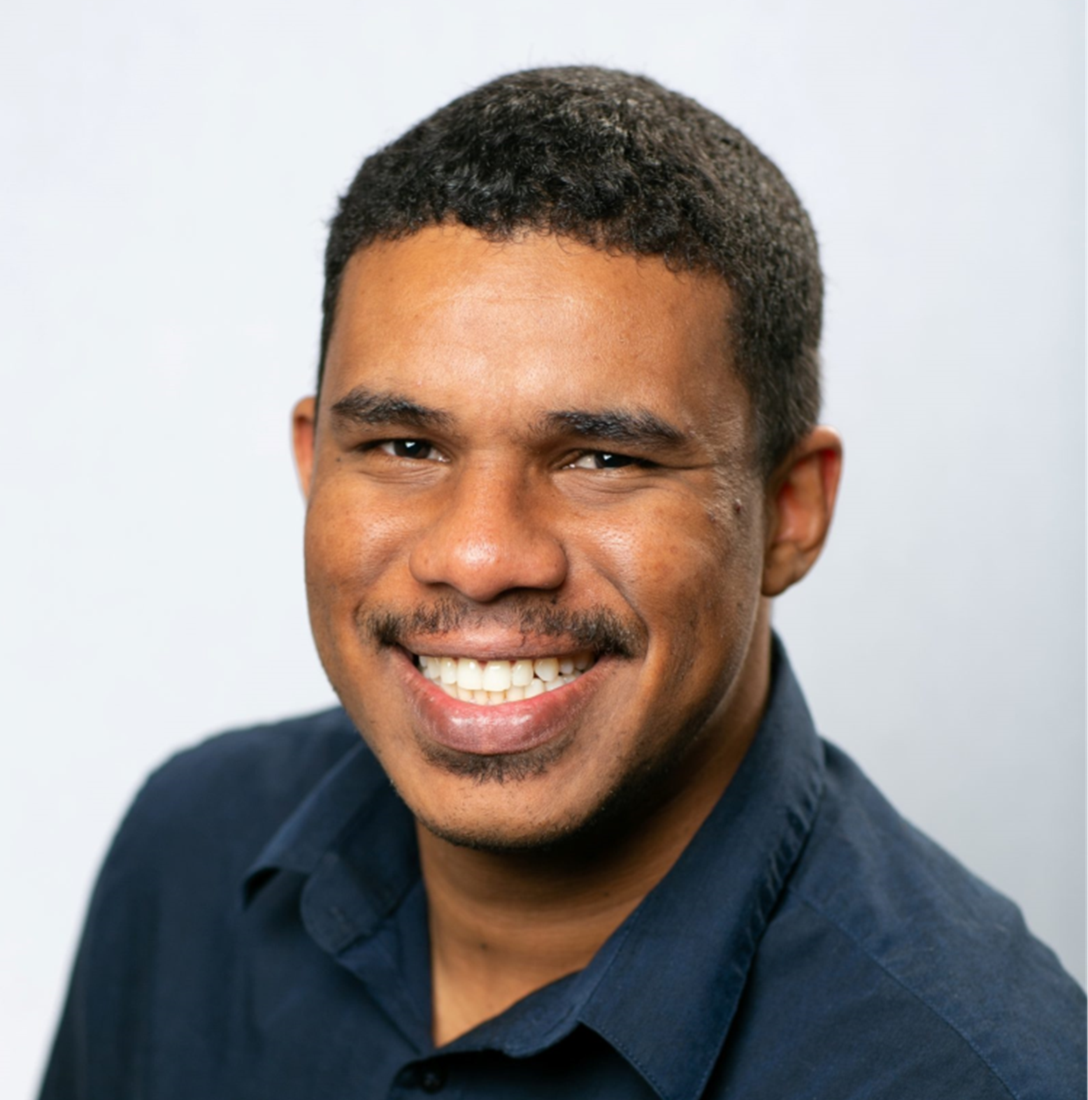 Santos staff page image Headshot of Diogenes Da Silva Santos